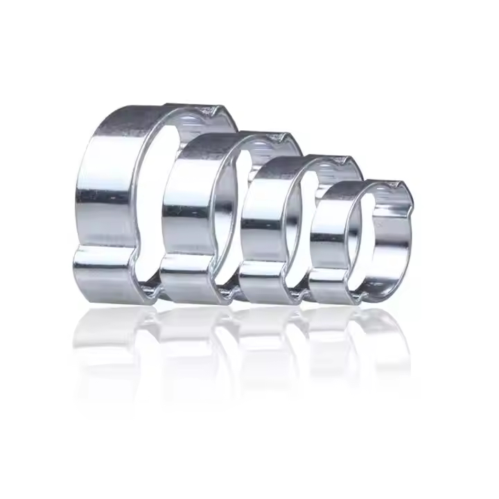 تأكد من أن مجموعة الأنابيب الصلبة والناعمة محكمة قبل استخدام مشبك الخرطوم