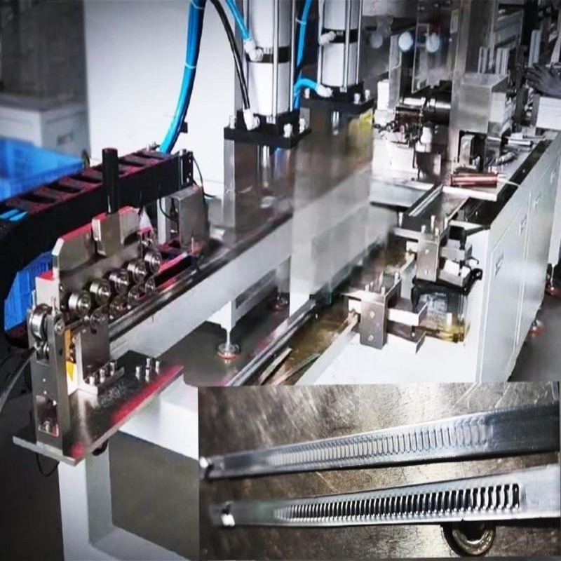 آلة تجميع مشابك الخرطوم من النوع الألماني